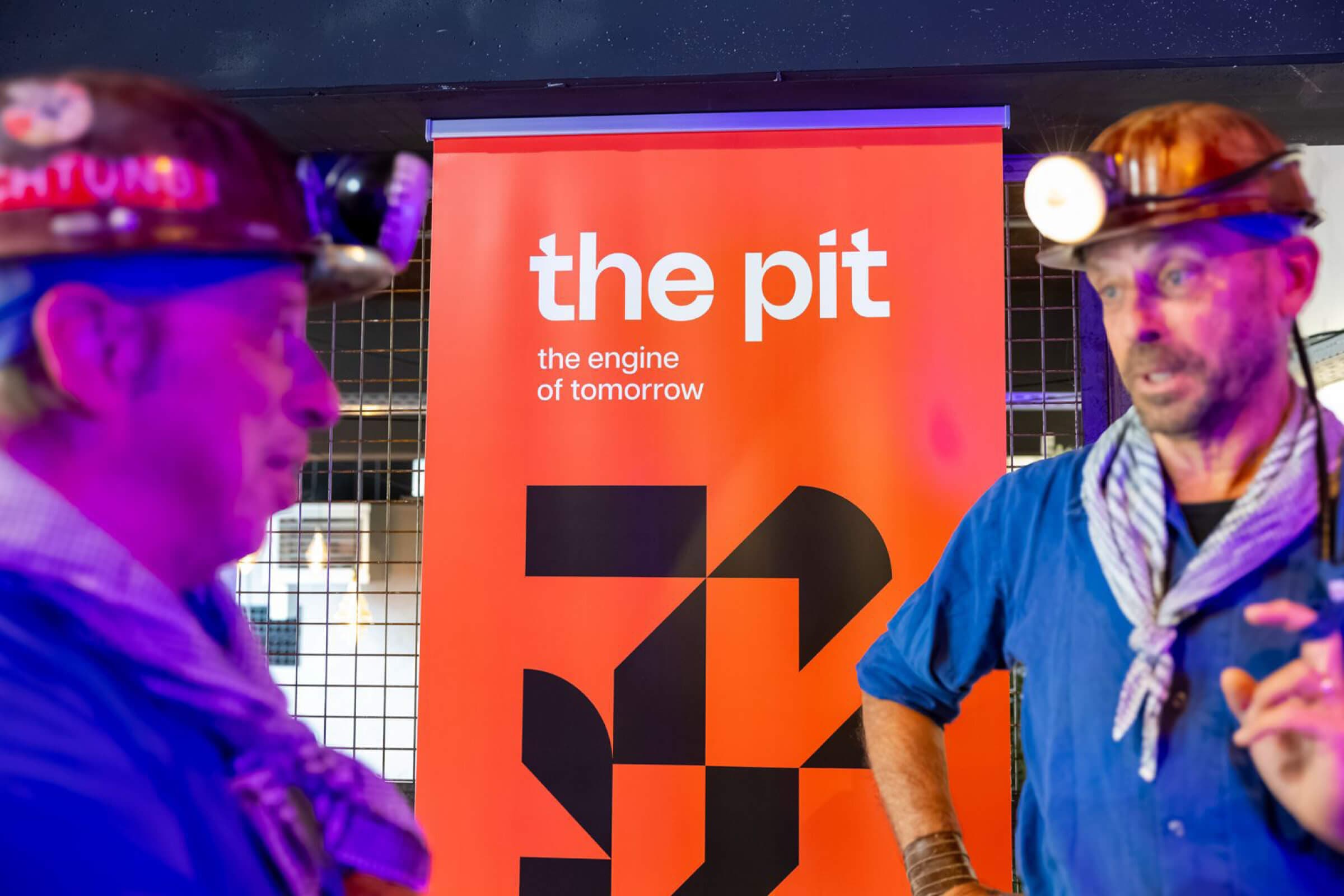 Rollup banner van The Pit voor Heusden-Zolder